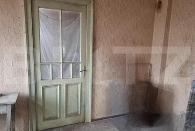 Casă cu 4 camere cu Teren 287 Mp în Lupeni - 10