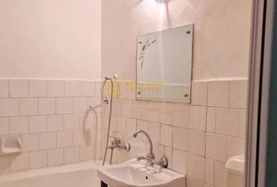 Apartament 2 camere decomandat in Podul de Fier - 8