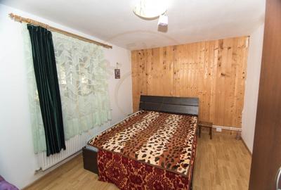 Casa - Golesti - Stefanesti - 3000 Mp Teren - 3