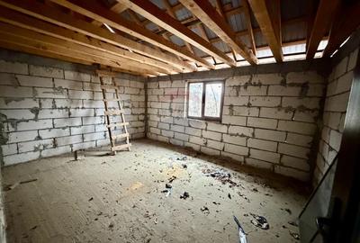 Casă cu 5 camere cu Teren 1218 Mp în Vităneștii de sub Măgură - 17