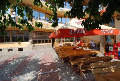 Hotel/Pensiune, de 905 mp, în Noua - 11
