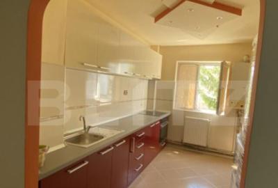 Apartament de 3 camere, 2 bai si balcon inchis, etaj interme - 9