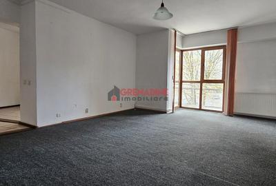 Apartament cu 2 camere decomandat în Centrul Civic - 3