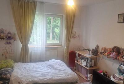 Apartament cu 3 camere semidecomandat în Cartierul Dâmbu - 2