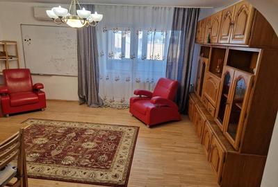 Apartament cu 3 camere semidecomandat în Păcurari - 2