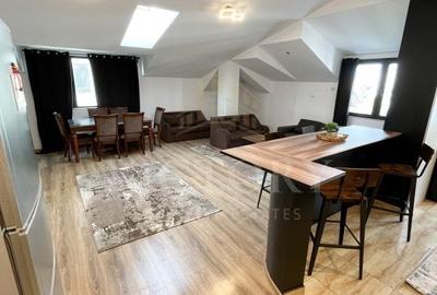 Apartament cu 4 camere decomandat în Sisești