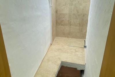 Ap 2 cam renovat, nemobilat, curte comuna, zona ultracentrala - 3