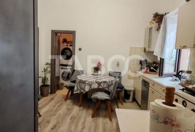 Apartament cu 3 camere semidecomandat, mobilat în Horea - 7