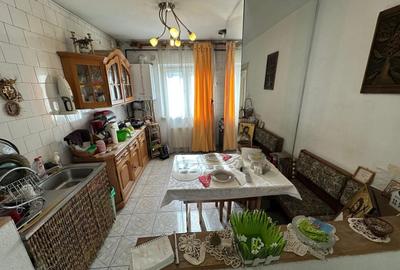 Apartament cu 3 camere semidecomandat în Girocului - 5