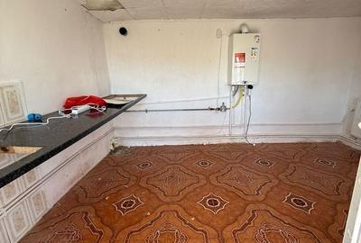 Casă cu 4 camere în Central - 3