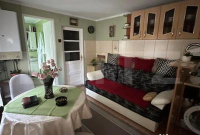 Casă cu 7 camere cu Teren 300 Mp în Titulescu - 7