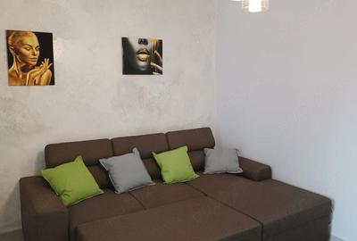 Apartament cu 2 camere decomandat în Roșu