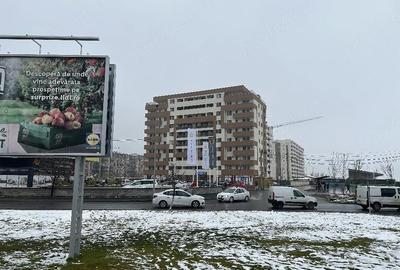 Apartament cu 4 camere decomandat în Central