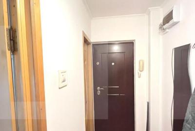 Apartament de 2 camere,etaj 3,zona Primaverii Apartament de 2 camere,etaj 3,zona Primaverii - 1