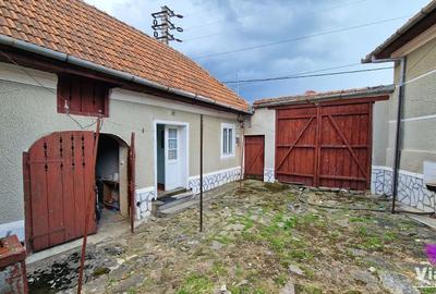 Casă individuală cu 3 camere cu Canalizare în Poiana Sibiului - 2