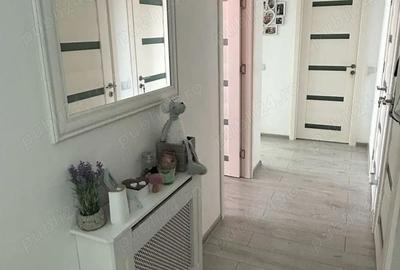 Apartament cu 3 camere decomandat în Tudor - 2