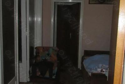 Apartament cu 4 camere semidecomandat în Central - 2