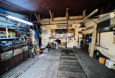 Casă individuală cu 6 camere cu Canalizare în Plopi - 12