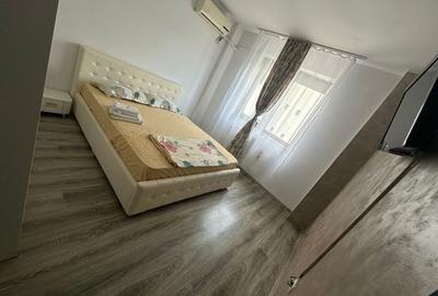 Apartament cu 2 camere decomandat în Exterior Vest