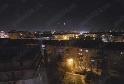 Apartament cu 3 camere în Decebal