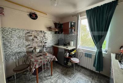 Apartament cu 3 camere decomandat în Cetate - 1