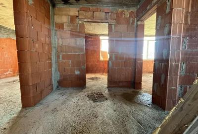 Casa la ro?u in Santandrei cu acces rapid spre Oradea - 4