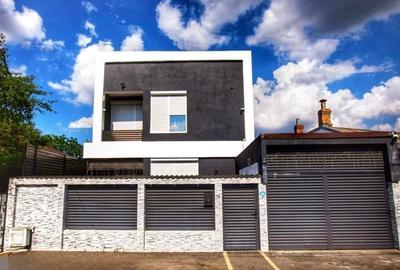 Casă cu 6 camere cu Teren 421 Mp în Central - 14