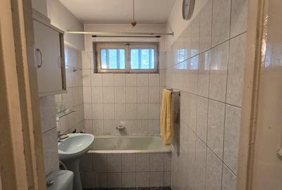 3 camere, St 74mp, parc, metrou Drumul Taberei, tramavi 41, strada 1 Mai, nr 30 - 22