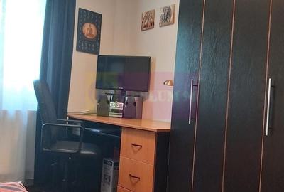 Apartament cu 3 camere semidecomandat, mobilat în Alexandru Obregia - 5