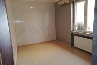 Apartament cu 5 camere decomandat în Universitate - 9