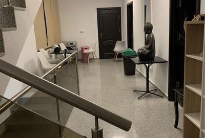 Spațiu comercial, de 230 mp, în Central - 3