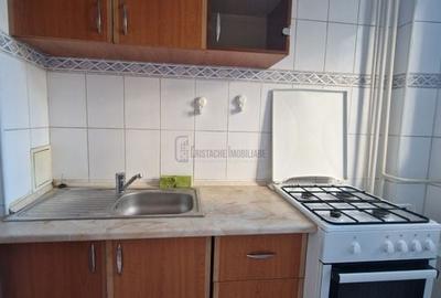 Garsonieră_28 mp_bucatarie inchisa_balcon_metrou Iancului - 10