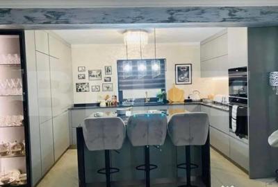 Casă cu 4 camere cu Teren 681 Mp în Șag - 1