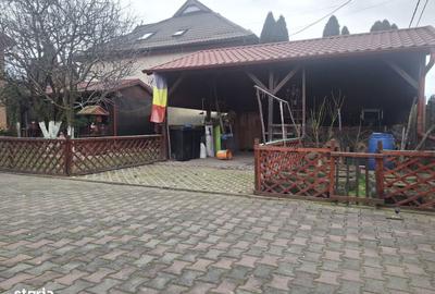 Casă cu 5 camere cu Teren 400 Mp în Sângeorgiu de Mureș