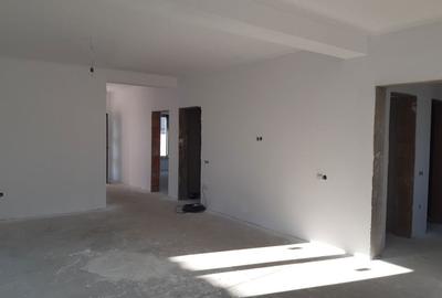 Casă cu 4 camere în Central - 8