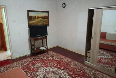 Garsonieră decomandată în Tractorul - 5