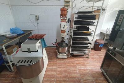 Spațiu comercial, de 30 mp, în Central - 7