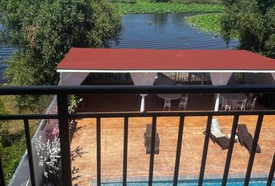 De vanzare Vila deosebita pe malul Lacului Snagov Loc Vladiceasca - 2