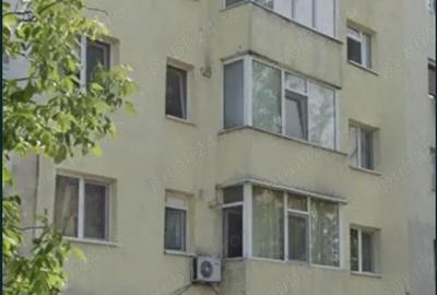 Apartament cu 3 camere semidecomandat în Central - 1