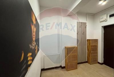Apartament cu 3 camere semidecomandat, mobilat în UTA - 27