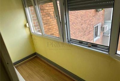 Circumvalatiunii - 2 Camere - Etaj intermediar cu LIFT - Decomandat - Centrala t - 2