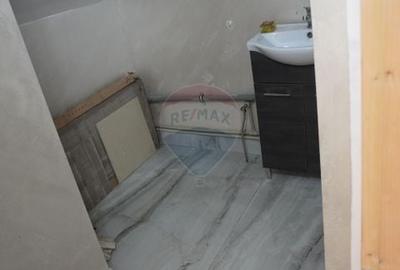 Spațiu comercial, de 65 mp, în Central - 6