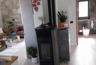 Casă cu 3 camere cu Teren 18 Mp în Central - 2