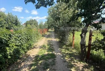 Casă cu 3 camere cu Teren 2150 Mp în Burdujeni