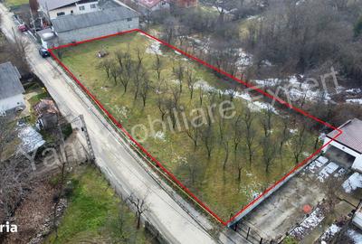 Teren de 1774 mp, în Central - 3