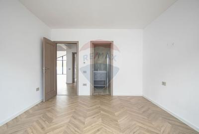 Casă cu 4 camere cu Teren 560 Mp în Stupini - 13