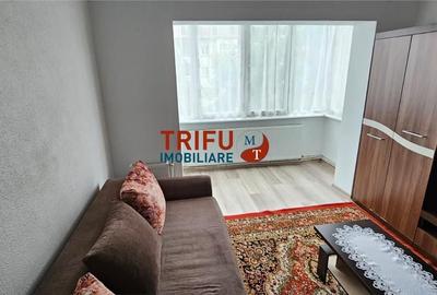 Apartament cu 2 camere semidecomandat în Cetate