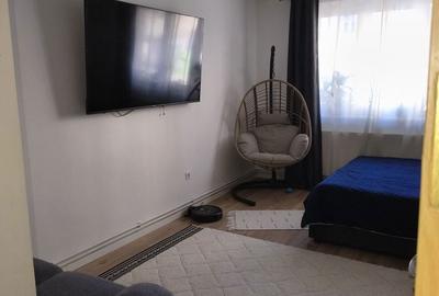Apartament cu 3 camere decomandat în Central - 1