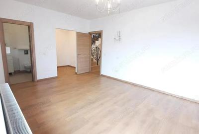 Casă cu 5 camere cu Canalizare în Mihai Bravu - 17