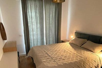 Apartament cu 2 camere semidecomandat, mobilat în Pipera